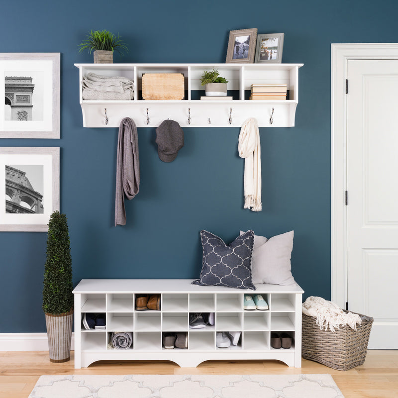Shoe outlet cubby bench