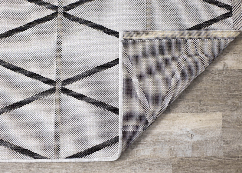 Jackson Diamond Indoor/Outdoor Area Rug - 7'10\" x 10'6\"