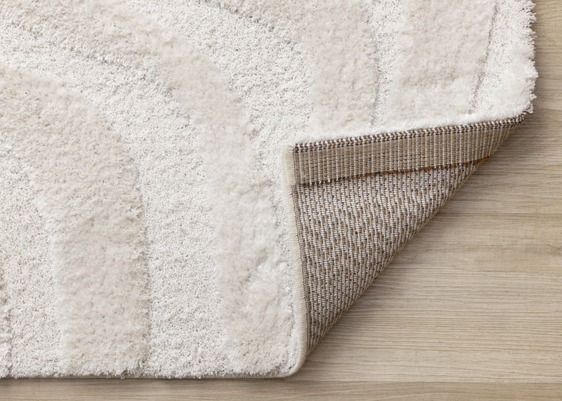 Lincoln Modern Luxurious Plush White Curves Area Rug - 7'10\" x 11'2\"