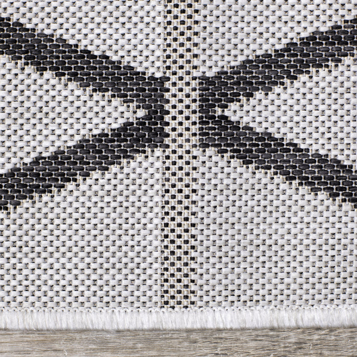 Jackson Diamond Indoor/Outdoor Area Rug - 7'10\" x 10'6\"