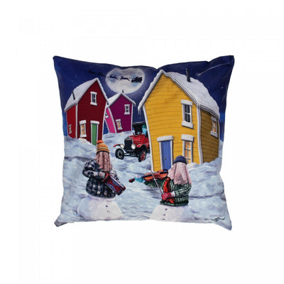 Velvet Cushion Snowmers 18 x 18 - Set of 2 Cushions|Coussin 18 x 18 en velours orné de bonshommes de neige masqués - Ensemble de 2 coussins