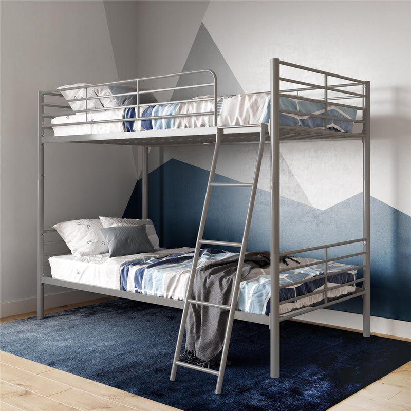 Metal 2025 bunk beds