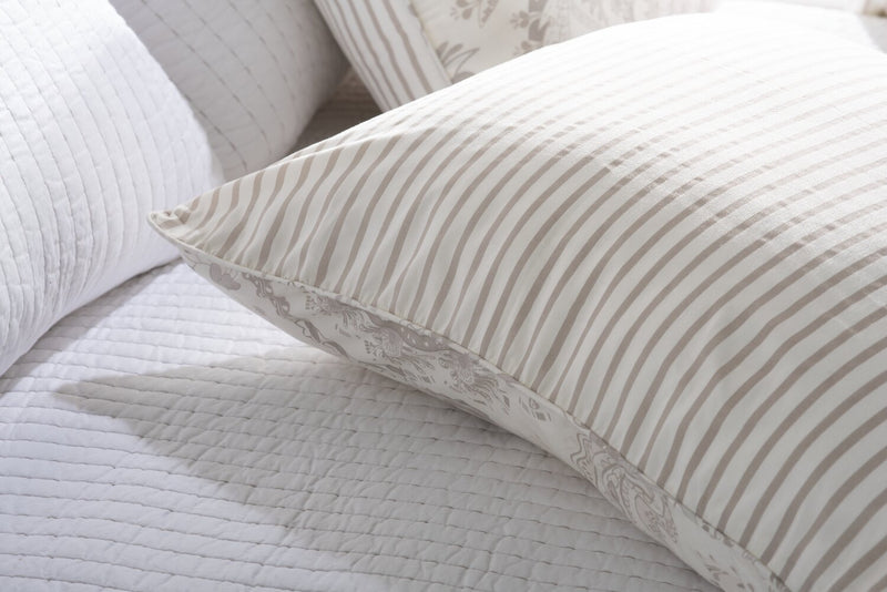Indie Paisley 3-Piece King Comforter Set