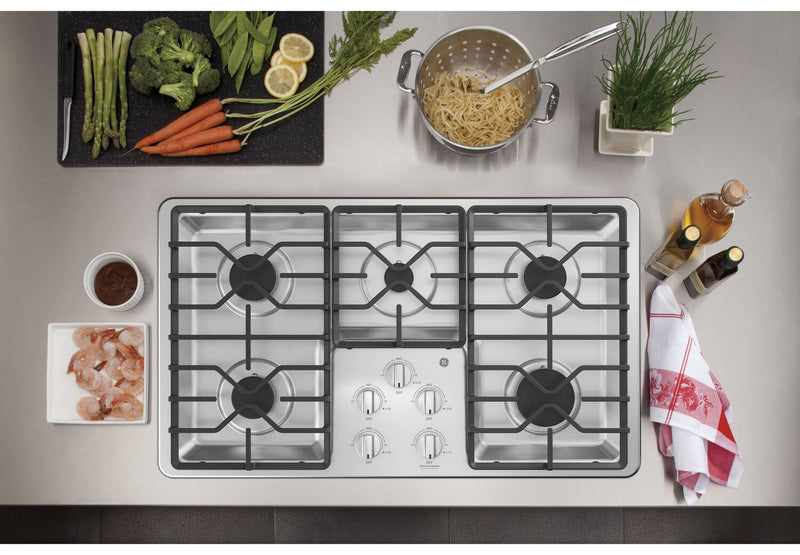 GE 36\" 5-Element Gas Cooktop - Stainless - JGP3036SLSS