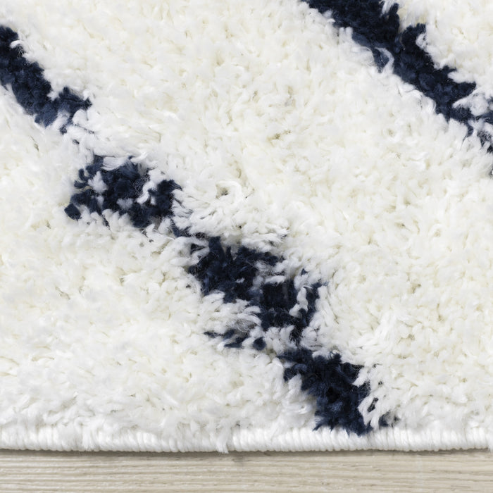 Taylor Diamonds Shag Area Rug - 5'3\" x 7'7\"