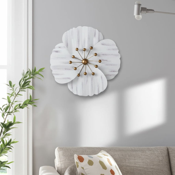 Metal 18\" Wall Flower - White