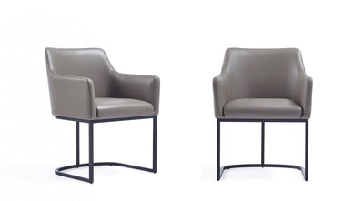 Serena Modern Metal Vegan Leather Armchair in Taupe - Set of 2 Dining Chair | Fauteuil moderne en metal et cuir vegetalien Serena en taupe - Lot de 2