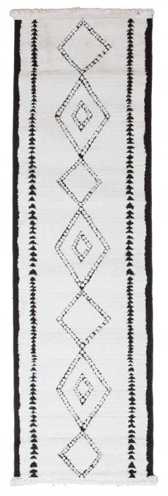 Zelda Contemporary 2'3\" x 7'6\" Runner Rug in Ivory Indoor Area Rug