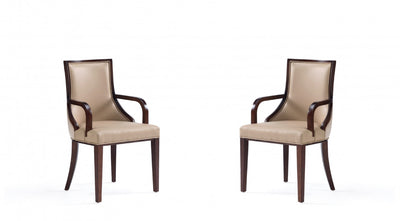 Grand Traditional Wood Upholstered Armchair in Tan - Set of 2 Dining Chair | Grand fauteuil traditionnel en bois avec accoudoirs, revetement tissu, coloris beige - Lot de 2