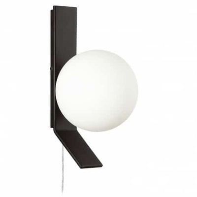 Dainolite Valemont 1 Light Wall Sconce Small Matte Black Opal White Glass Lamp|Petite applique murale Valemont de Dainolite en verre blanc opale, avec fini noir mat et 1 ampoule