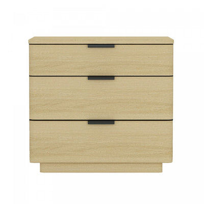 Payton Modern 26" Nightstand in Natural Oak (3-Drawer) | Table de nuit moderne Payton 66 cm en chene naturel (3 tiroirs)