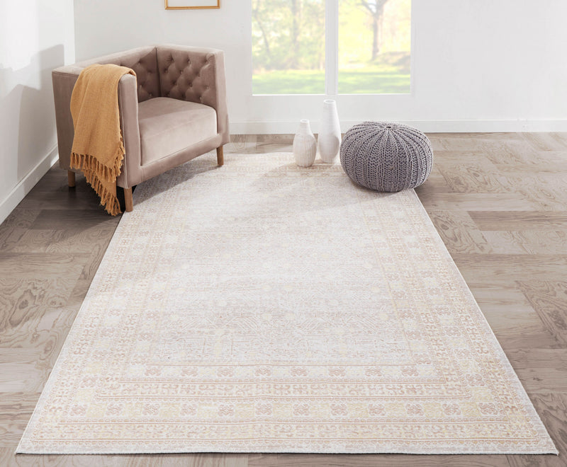 Valeria Traditional 5'3\" x 7'3\" Area Rug in Grey Indoor Area Rug