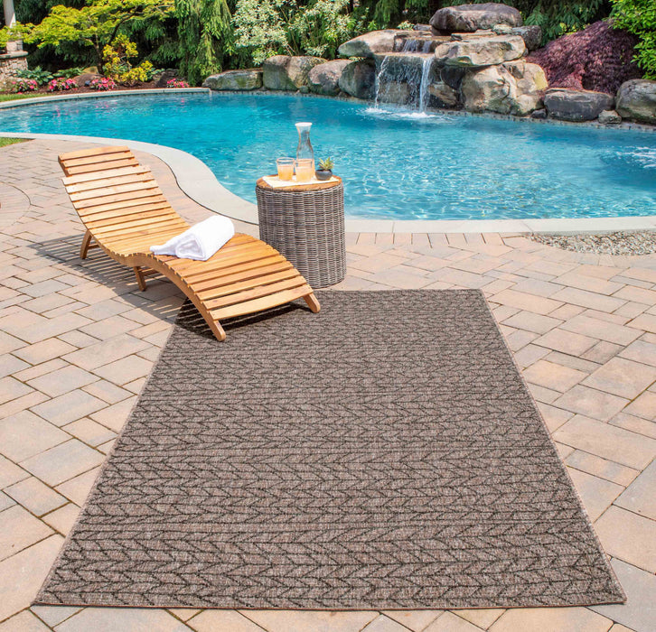 Linden Contemporary 7'10\" x 10'0\" Area Rug in Brown Indoor Area Rug