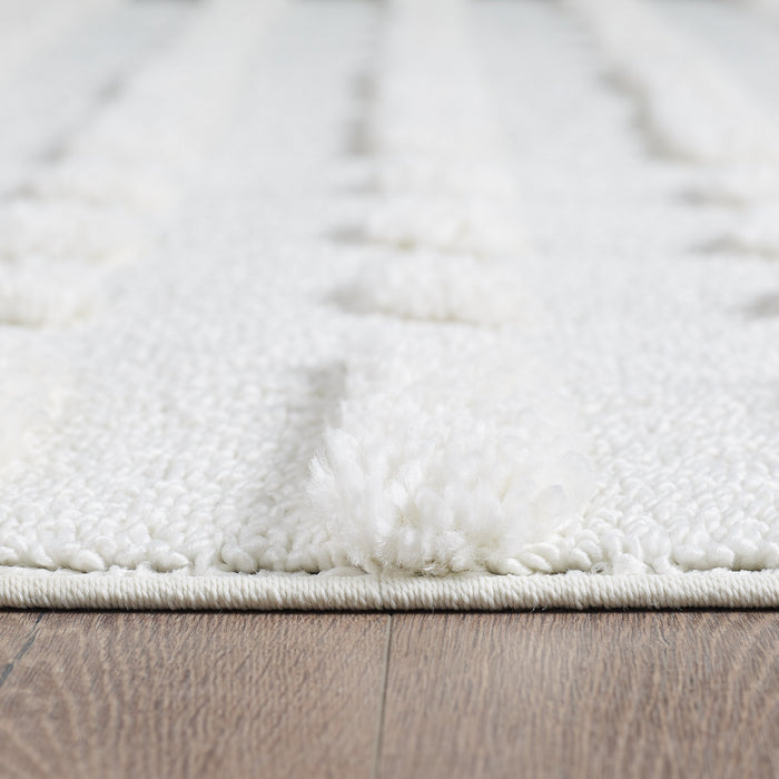 Lola Plaid Cream Shag Area Rug - 6'7\" x 9'6\"