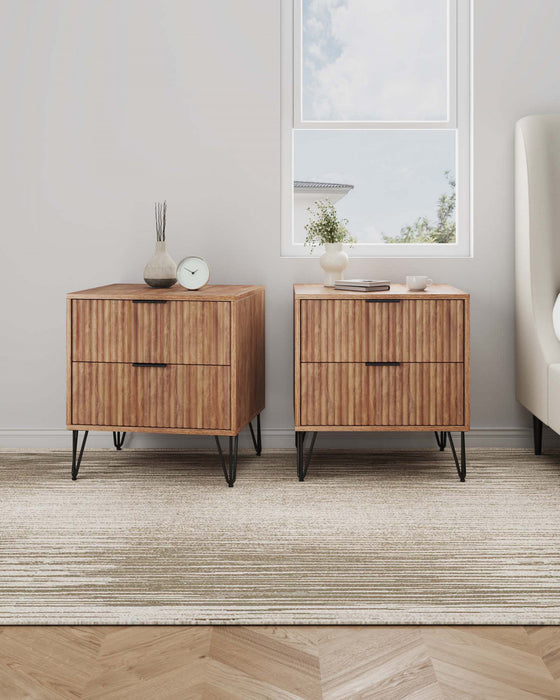 Dumbo Modern 20\" Fluted Nightstand in Golden Brown (2-Drawer) - Set of 2