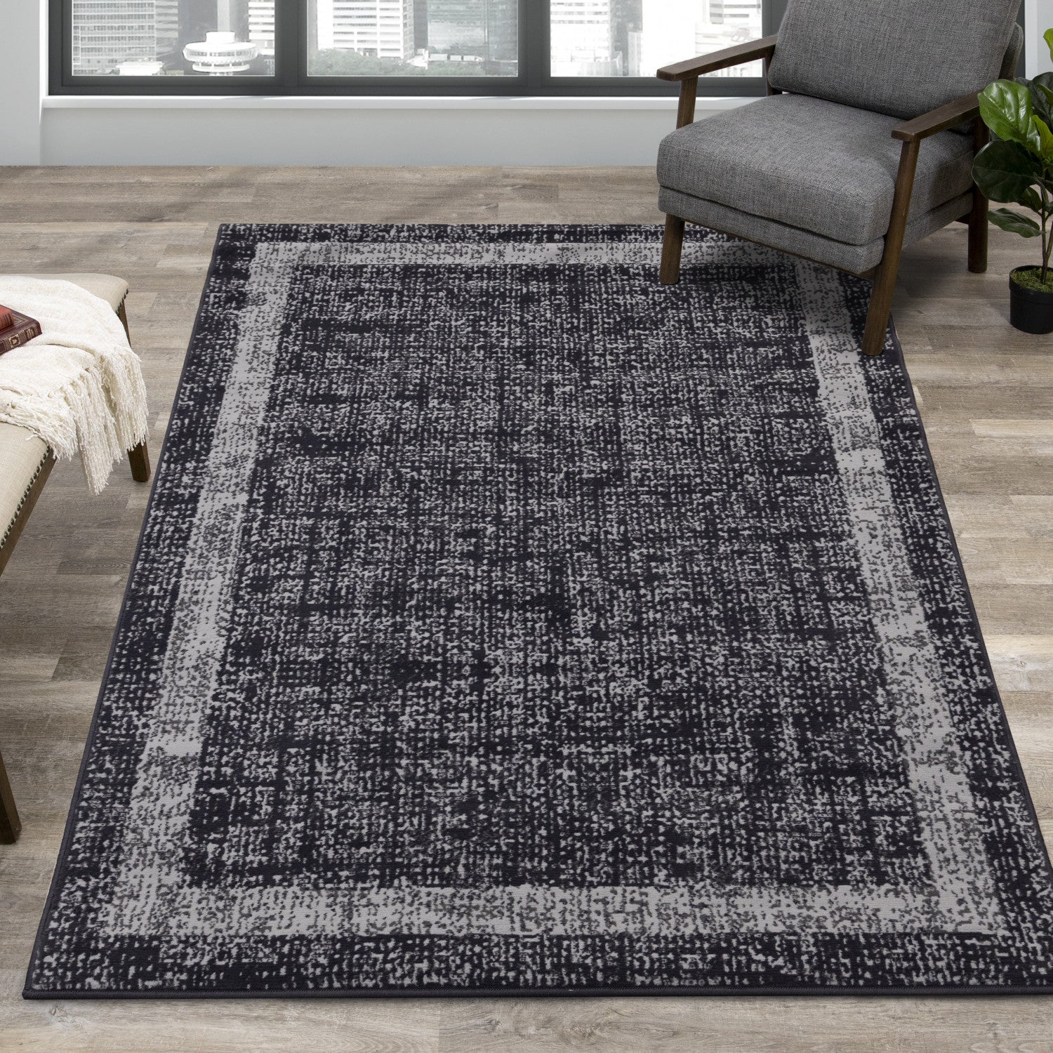 Florence Distressed Border Indoor Area Rug - 4'7