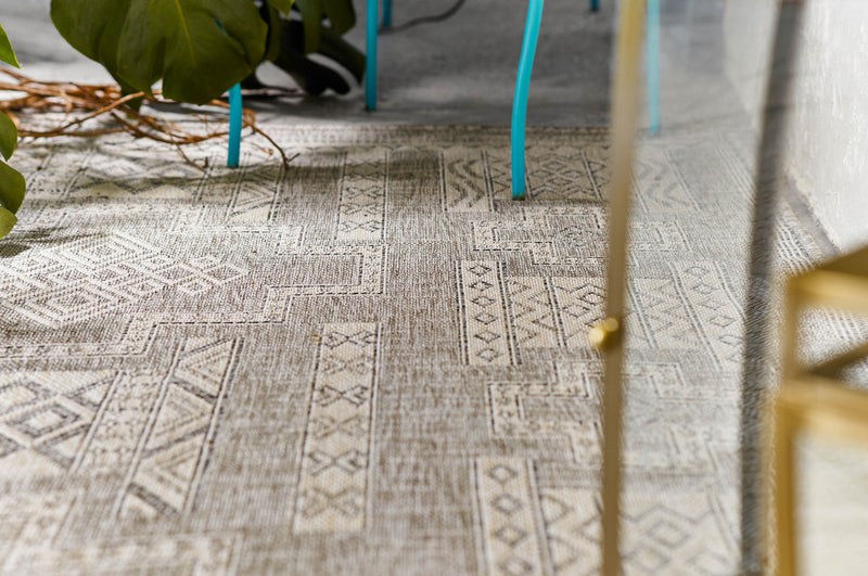 Nyra Transitional 8'0\" x 10'0\" Area Rug in Grey Indoor Area Rug