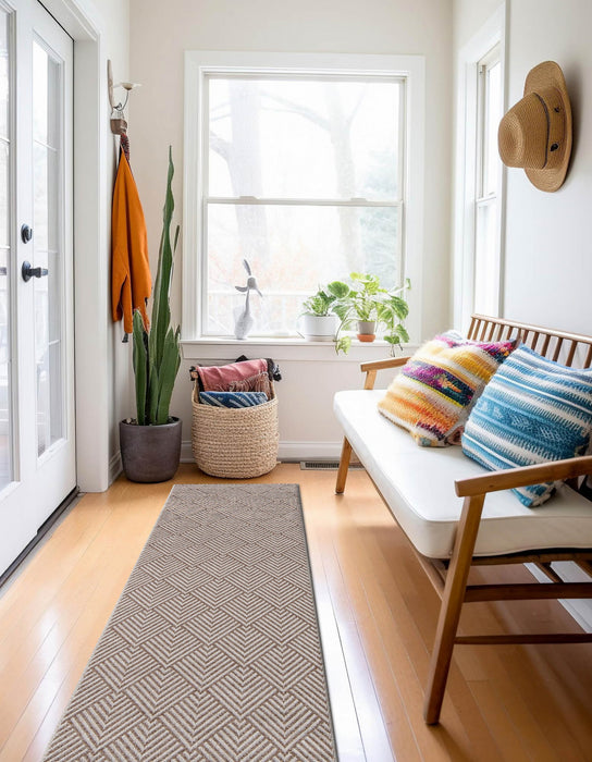 Laura Contemporary 2'0\" x 10'0\" Runner Rug in Ivory Indoor Area Rug