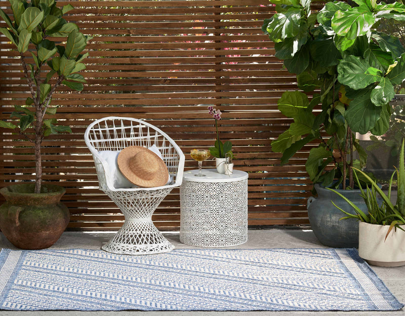 Livia Transitional 8'0\" x 10'0\" Area Rug in Blue Indoor Area Rug