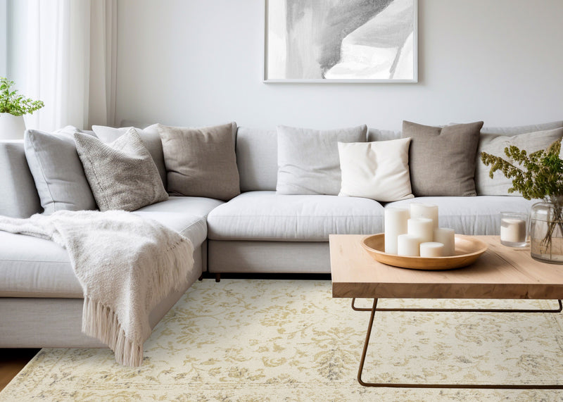 Ellis Subtle Traditional Elegant Beige Cream Area Rug - 5'3\" x 7'7\"