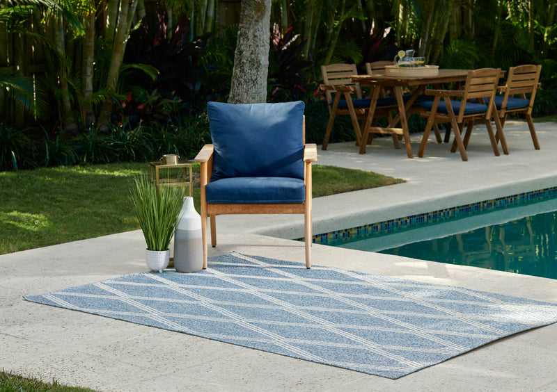 Cypress Transitional 8'0\" x 10'0\" Area Rug in Blue Indoor Area Rug