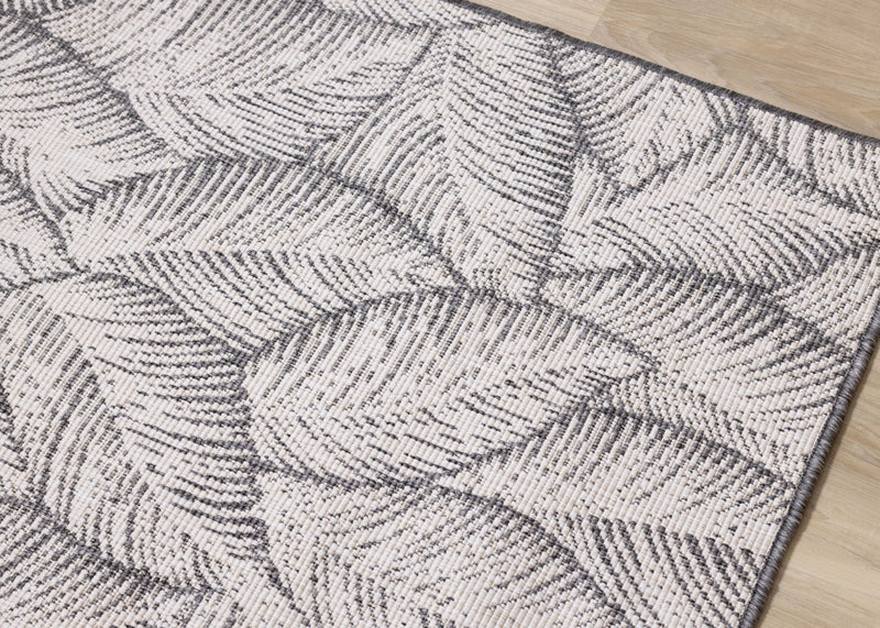 Brooke Leaf Pattern Outdoor Area Rug - 7'10\" x 11'2\"