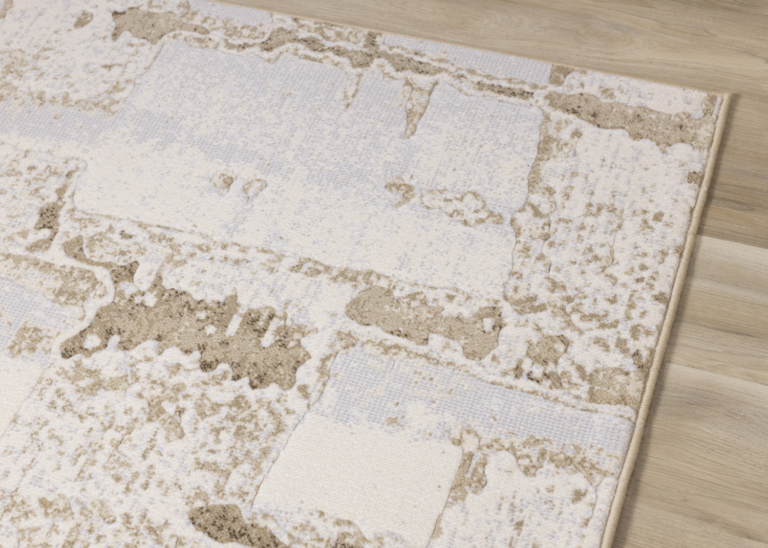 Isabelle Distressed Cream Area Rug - 5'3