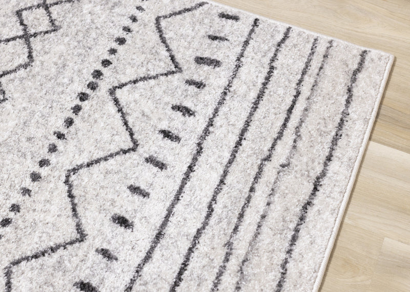 Emmett Grey Tribal Inspired Frieze Rug, 5'3\" x 7'7\" Indoor Area Rug