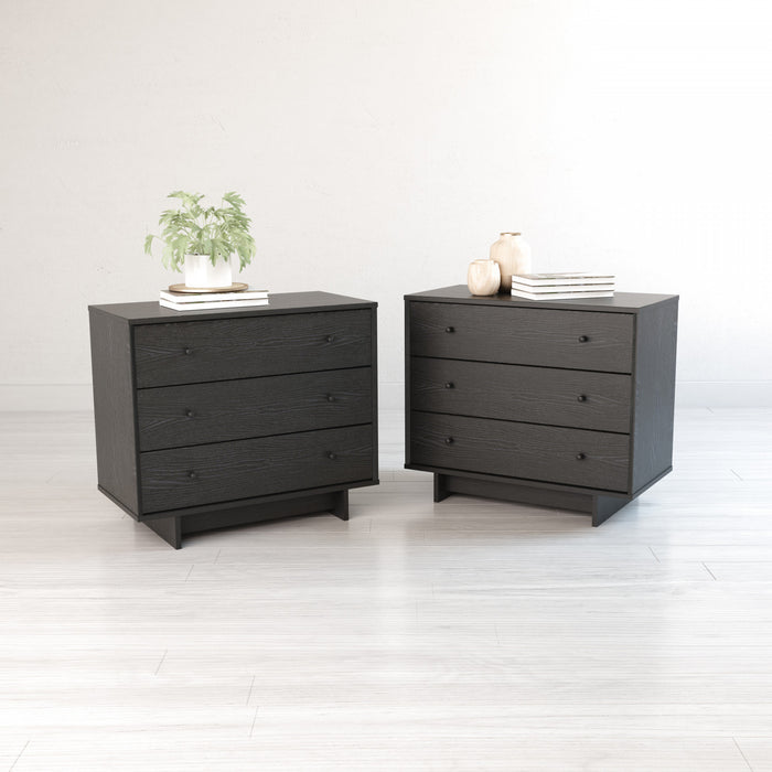 Finnley 3-drawer Nightstand - Black Oak