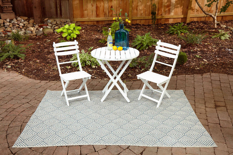 Laura Contemporary 6'7\" x 9'6\" Area Rug in Blue Indoor Area Rug