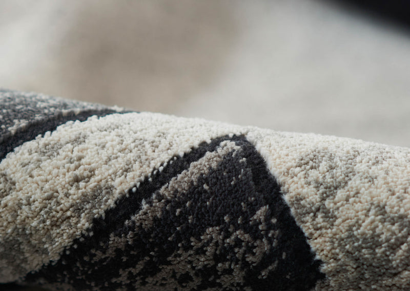 Sorelle Contemporary 5'1\" x 7'7\" Area Rug in Grey Indoor Area Rug