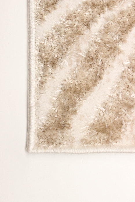 Kamala Ivory Area Rug - 5'0\" x 8'0\"
