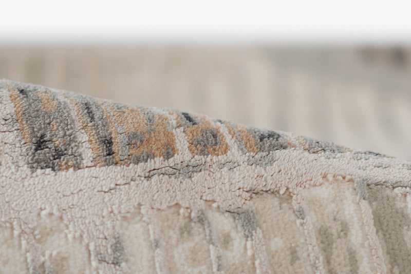 Briar Contemporary 5'1\" x 7'7\" Area Rug in Grey Indoor Area Rug