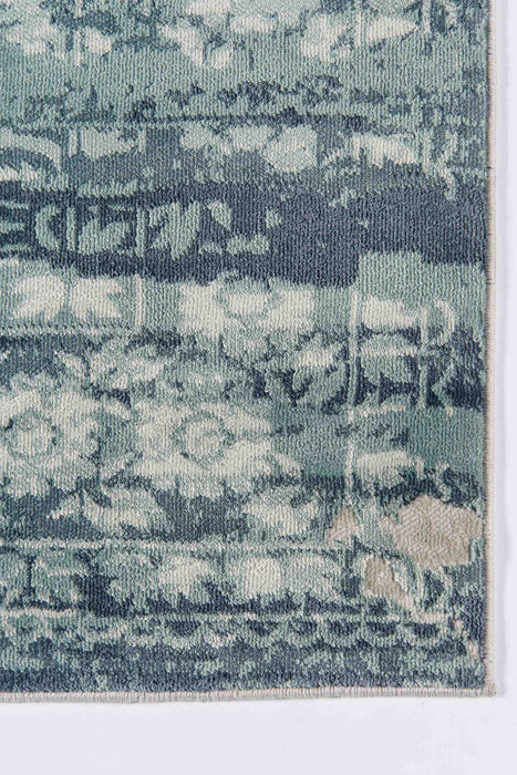 Delphine Traditional 7'9\" x 9'10\" Area Rug in Blue Indoor Area Rug