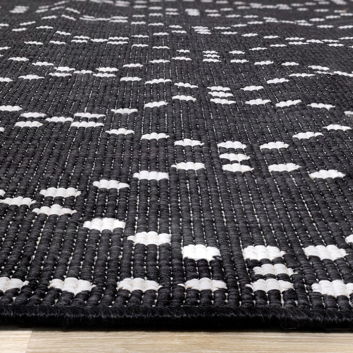 Brooke Reversible Diamonds Indoor/Outdoor Area Rug - 5'3\" x 7'7\"