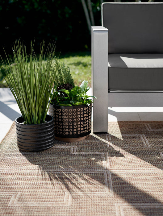 Dune Transitional 6'6\" x 9'0\" Area Rug in Ivory Indoor Area Rug