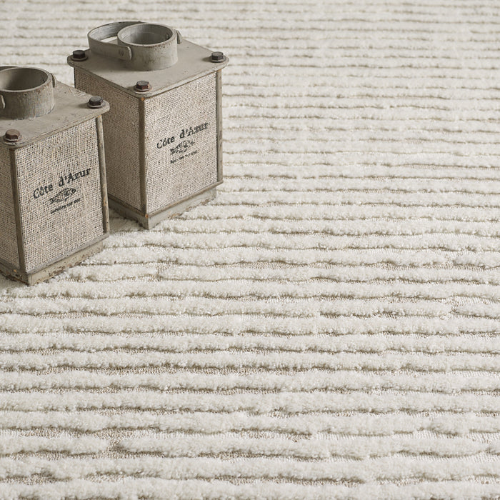Quinto Beige Waves Shag Area Rug - 2'7\" x 8'