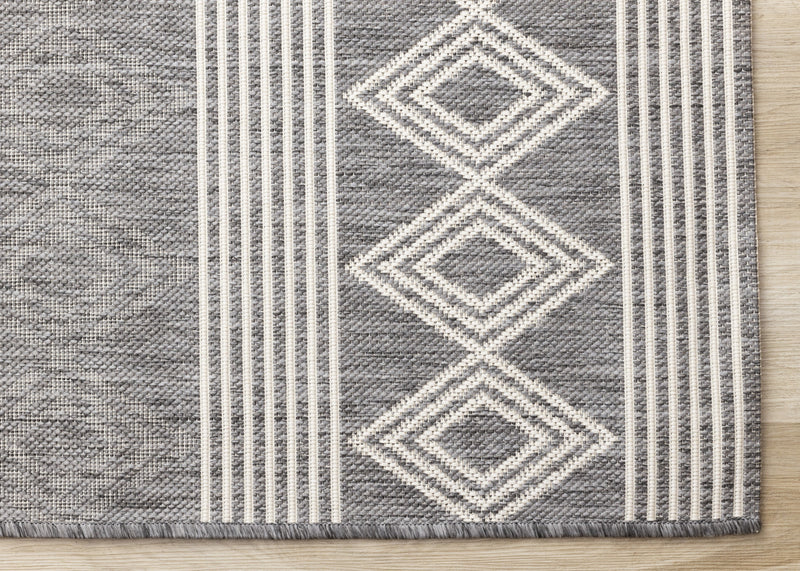 Jackson Grey White Patterned Rows Rug, 5'3\" x 7'7\" Outdoor Area Rug