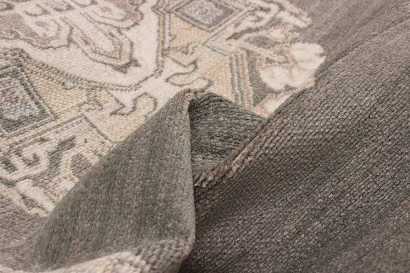 Addie Beige Runner Area Rug - 2'8\" X 8'2\"  