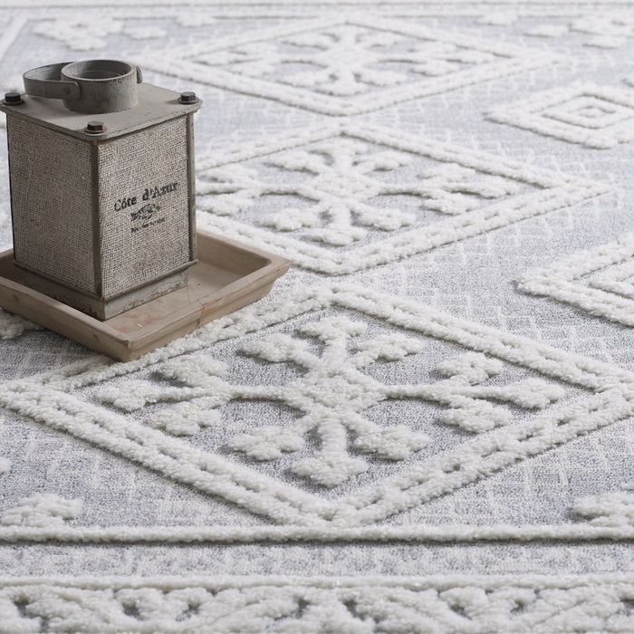 Quinto Westerner Shag Area Rug - 2'7\" x 8'