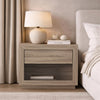 Soren Contemporary 32" Nightstand in Natural Oak (1-Drawer) | Table de nuit contemporaine Soren 32" en chene naturel (1 tiroir)