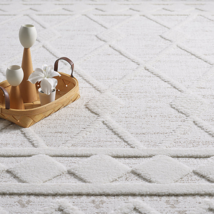 Quinto Rhombus Shag Area Rug - 2'7\" x 8'