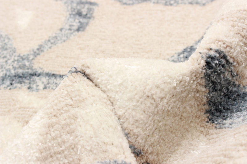 Azalea Ivory Area Rug - 5'0\" X 8'0\"   