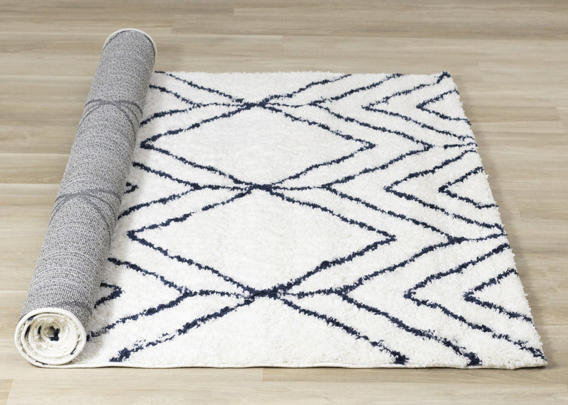Taylor Diamonds Shag Area Rug - 5'3\" x 7'7\"