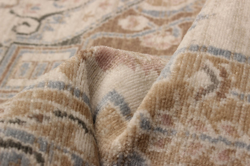 Katie Ivory Area Rug - 5'0\" X 8'0\"  