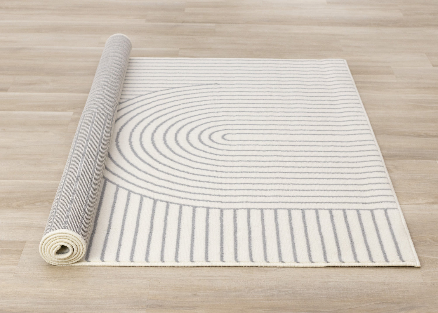 Forte White Grey Curved Arches Indoor Area Rug - 2'7