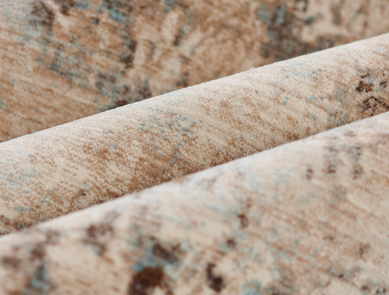 Malia Traditional 2'6\" x 8'0\" Runner Rug in Blue Indoor Area Rug