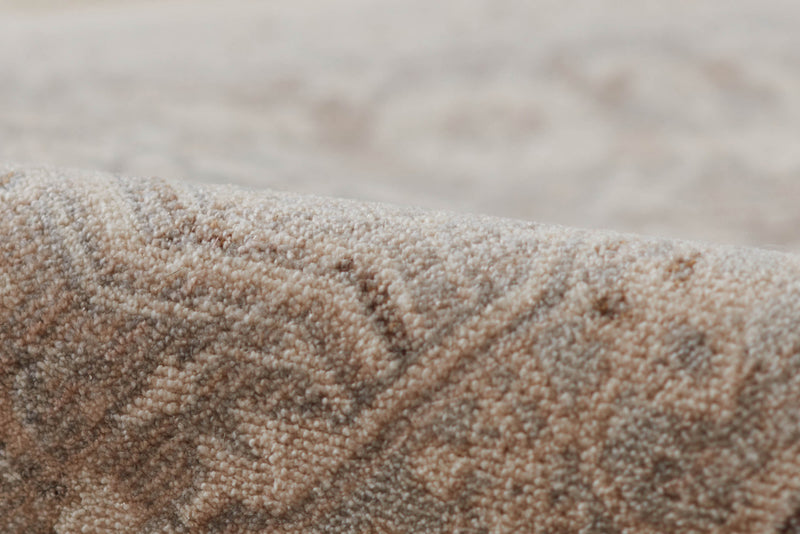 Selena Traditional 8'0\" x 10'0\" Area Rug in Grey Indoor Area Rug