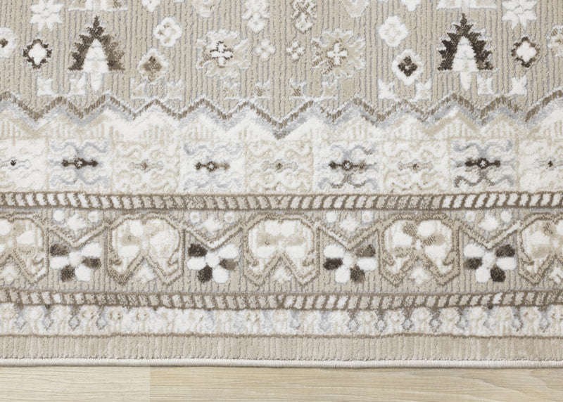 67 Rug London Traditional Area Rug - 6'7