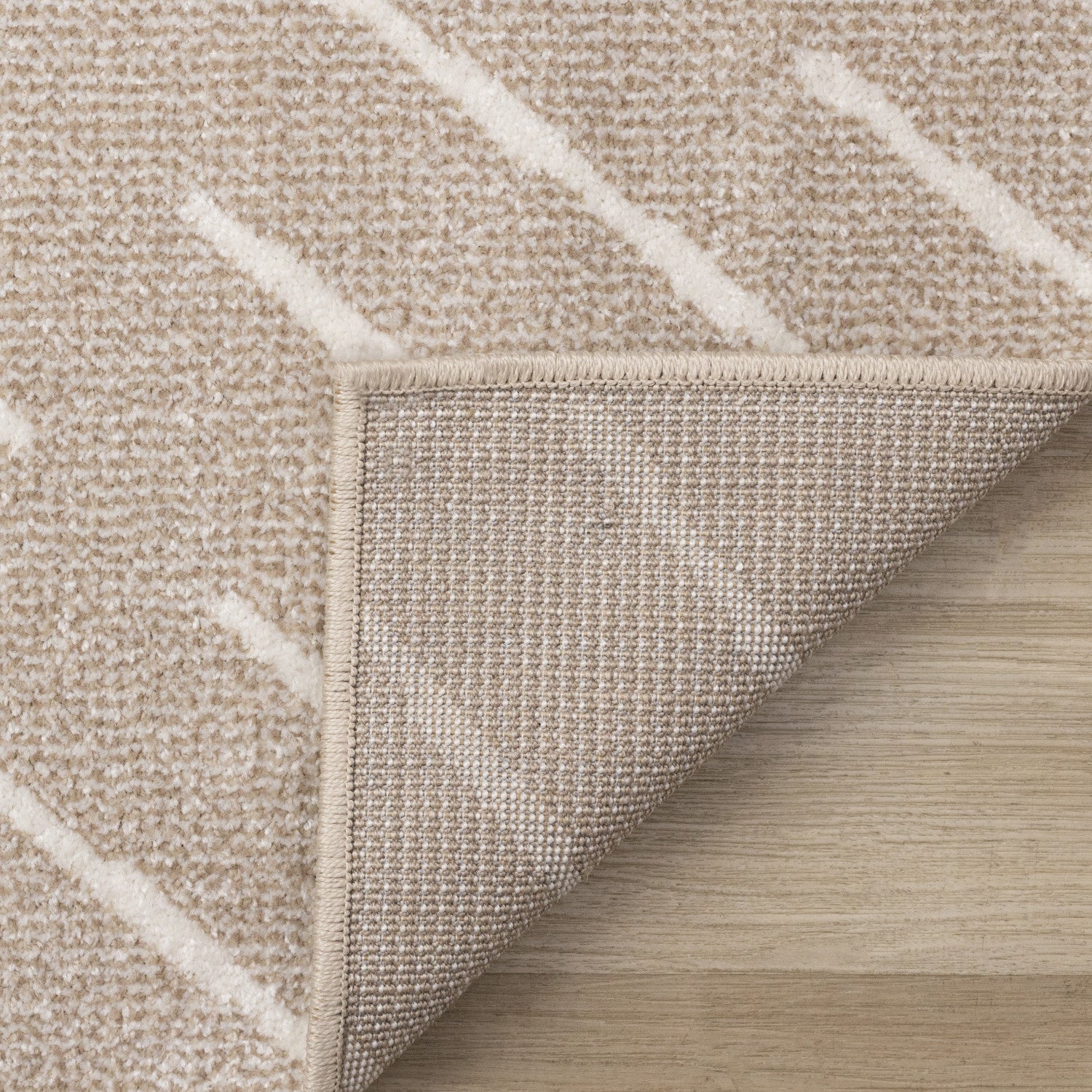 Diagonal Pattern Cream Rug Covington Beige Cream Diagonal Rain Streaks Design Rug, 7'10